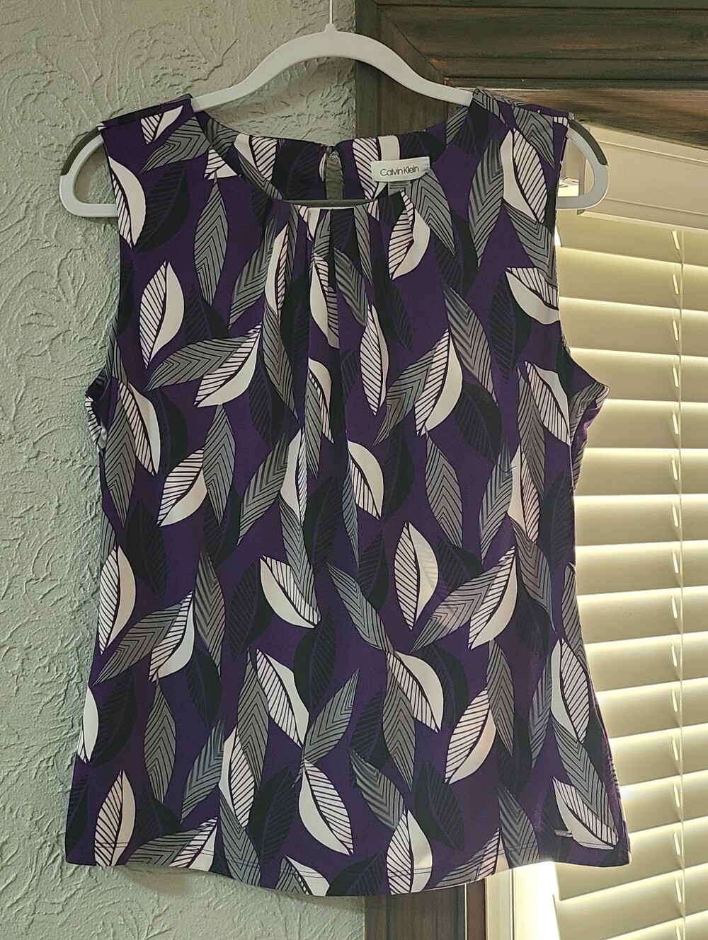 Calvin Klein Purple Leaf-Print Sleeveless Camisole Blouse